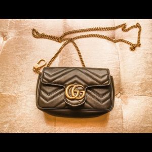 GUCCI - gg marmont super mini leather.